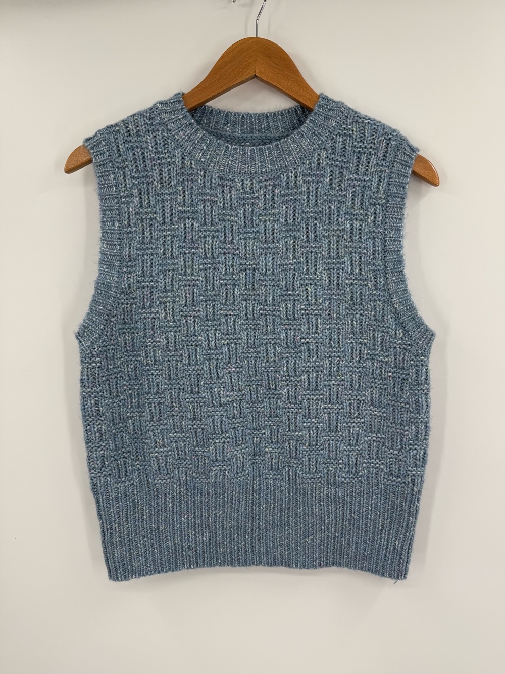 Topshop Basket Weave Knit Sweater Vest | Blue | Medium - Picture 1 of 3